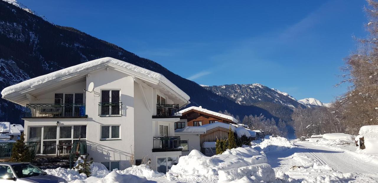 Haus Alpenflora Leilighet Längenfeld Eksteriør bilde
